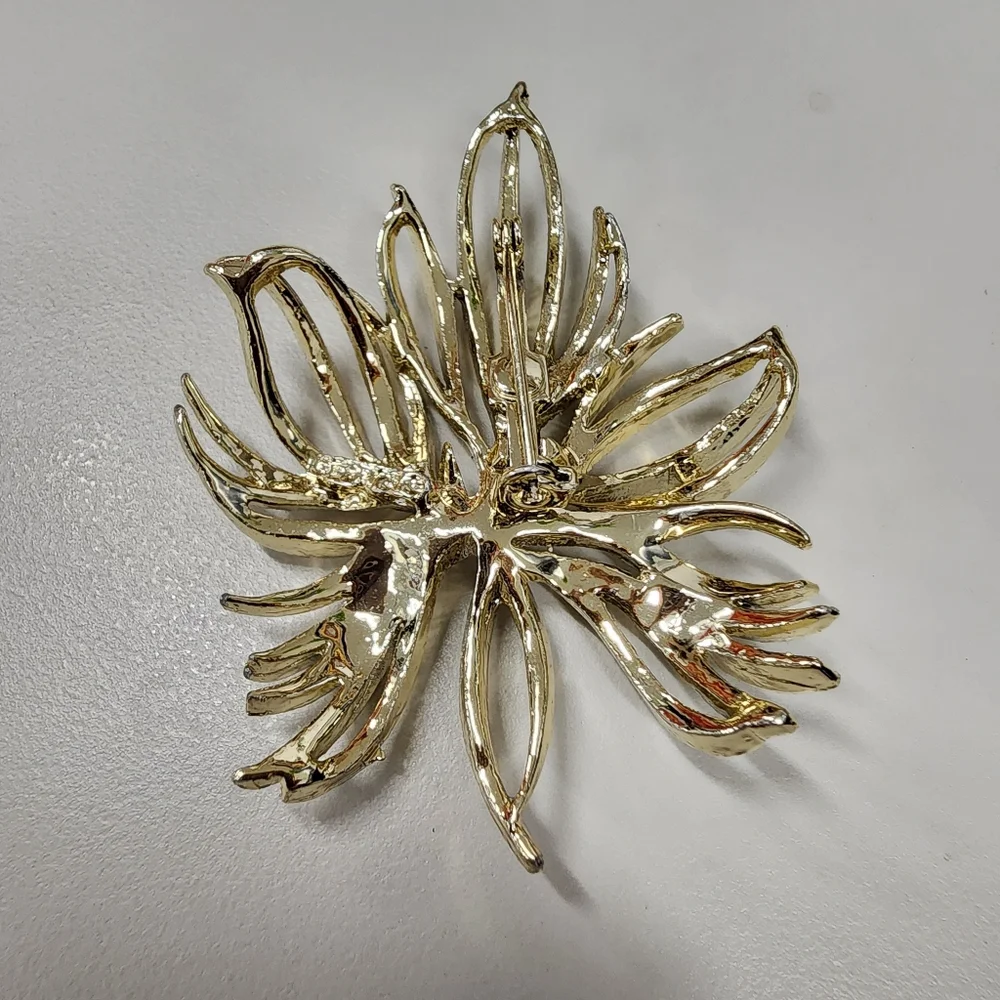 Vintage Gold Tone Starburst Leaf Brooch Pin Mid Century Modern Abstract